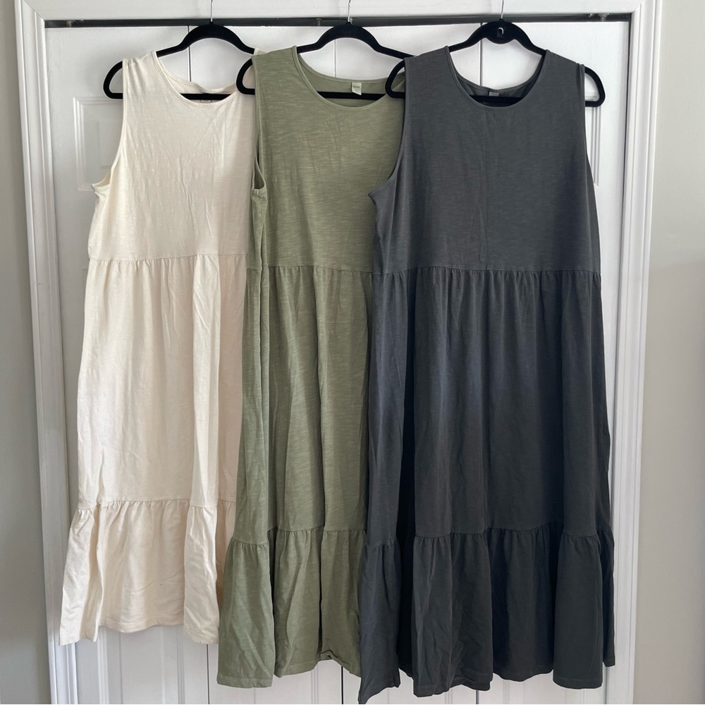 Set of 3 - Old Navy XXL tiered maxi dresses